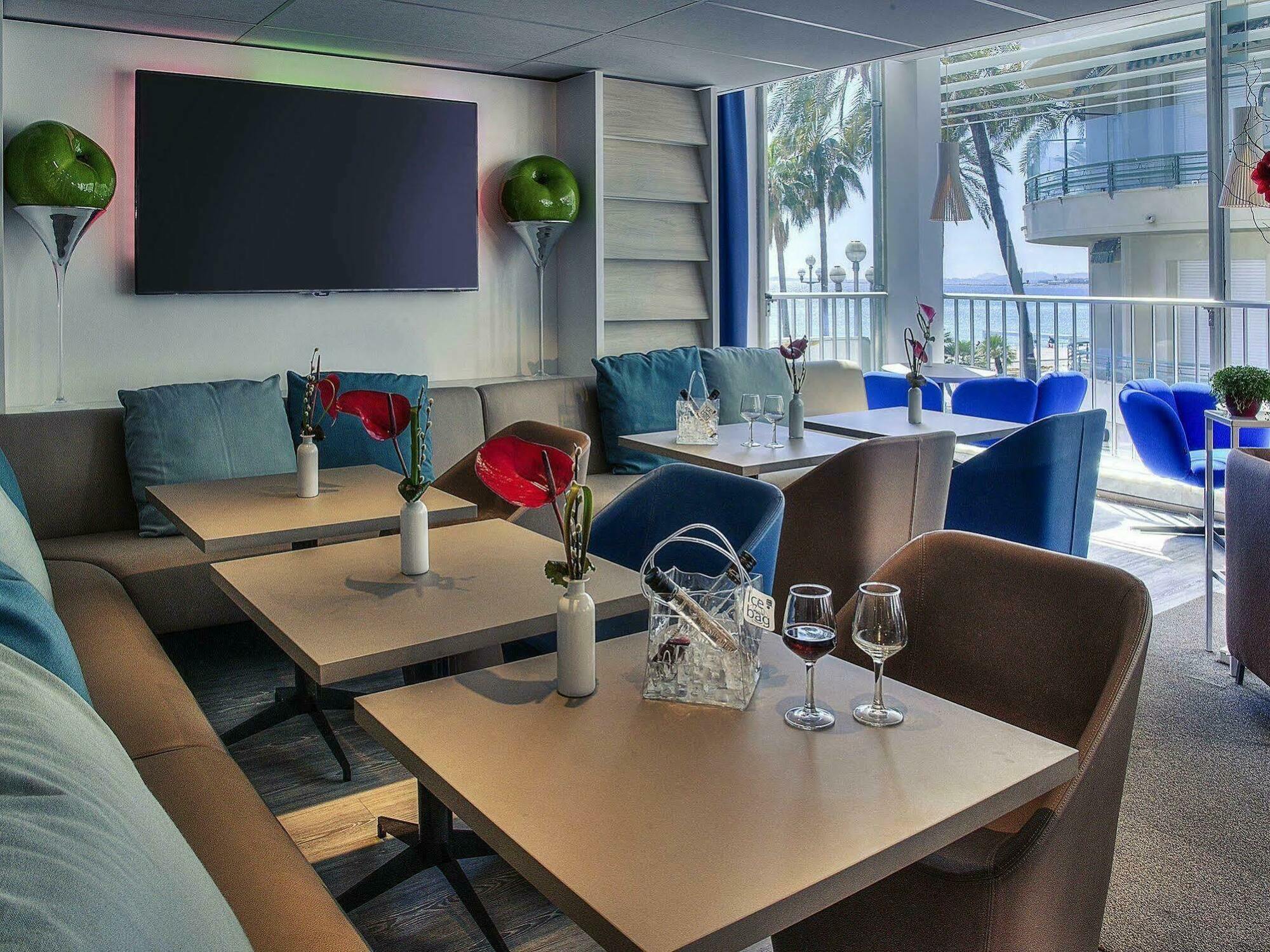 Mercure Promenade Des 4*